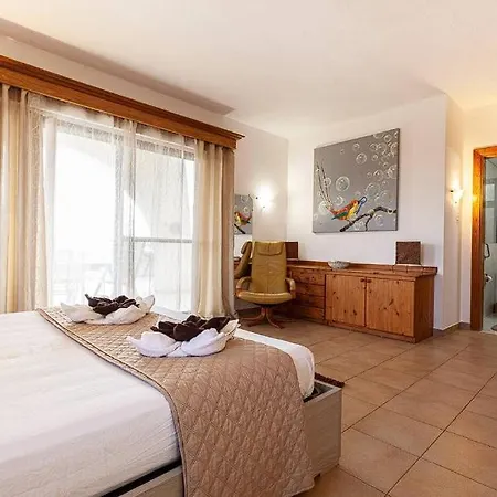 Βίλα Villa! Situated In Area Of Mellieha! Ix-Xaghra ta' Barra