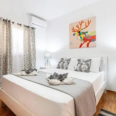 Βίλα Villa! Situated In Area Of Mellieha!