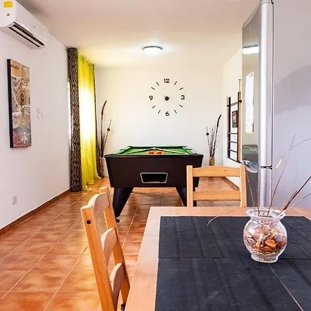 Villa! Situated In Area Of Mellieha! Βίλα Ix-Xaghra ta' Barra